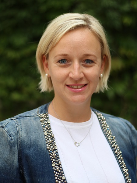 Dr. Barbara DRUML